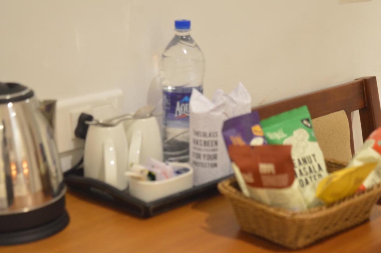 Hotel Apsara Shoranur 外观 照片